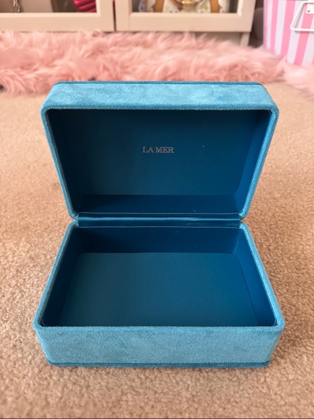 La Mer Teal Velvet Jewelry Box
